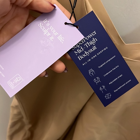 Honeylove Mid-Thigh Bodysuit Shapewear NWOT Medium Compression Nude Tan - Picture 6 of 10